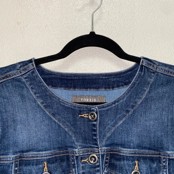Torrid Blue Medium Wash Collarless Cropped Bolero 3/4 Sleeve Denim Jacket 3683 - Picture 3 of 12